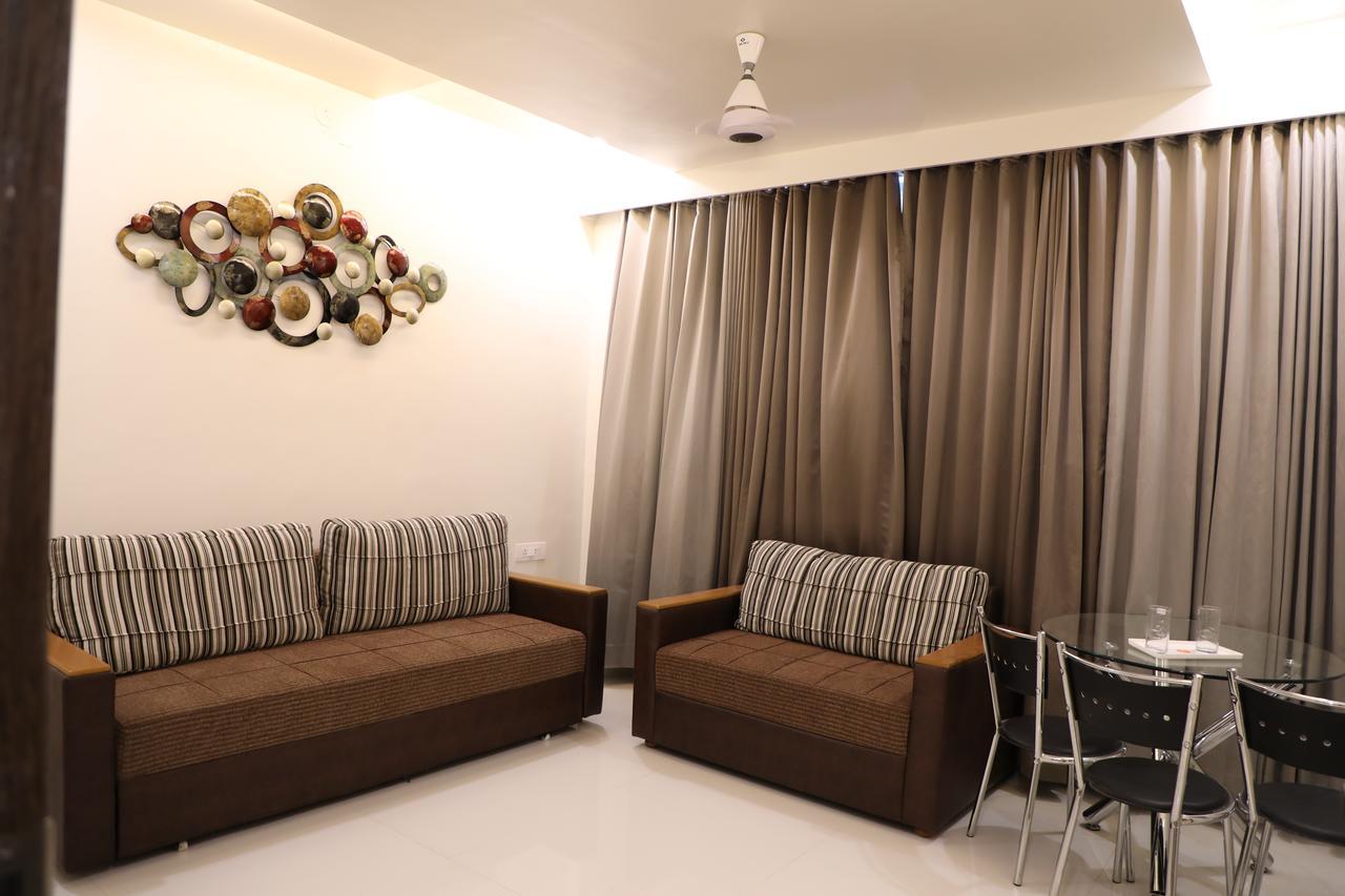 Hotel Pushpak Park Osmanabad Luaran gambar