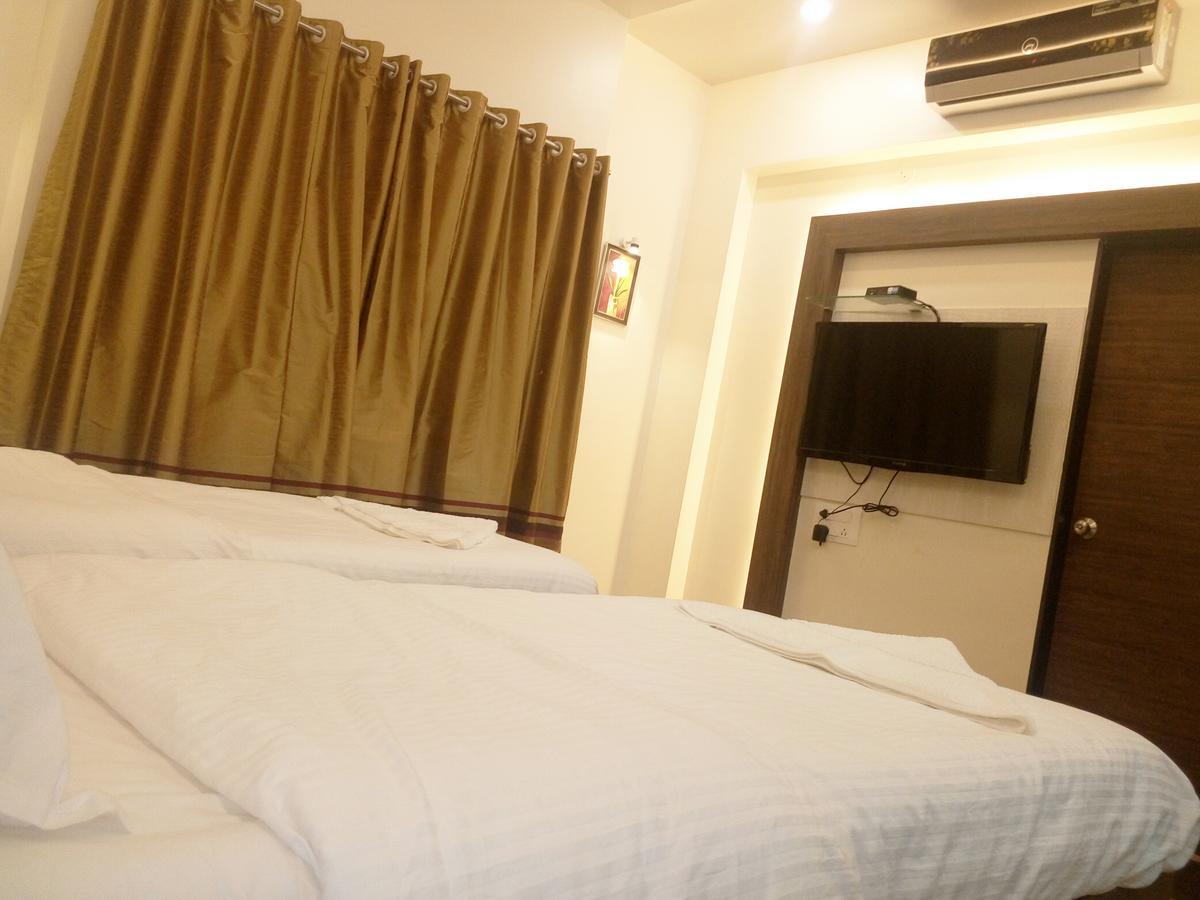 Hotel Pushpak Park Osmanabad Luaran gambar